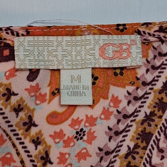 GB Gianni Bini Boho Floral Peplum Top Sz M Bell Sleeve V Neck Tunic Hippiechic - Picture 4 of 8